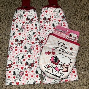 Snoopy Valentine’s Kitchen Set